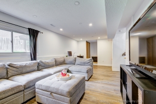 230 Lancaster Ave, Newmarket, ON L3Y 5X2, Canada, ,  
