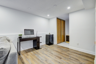 230 Lancaster Ave, Newmarket, ON L3Y 5X2, Canada, ,  