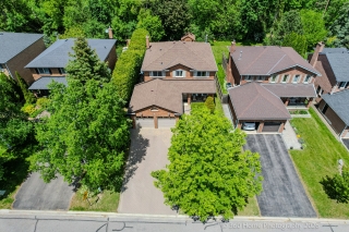 42 Lanewood Dr, Aurora, ON L4G 4T8, Canada, ,  