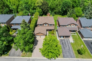 42 Lanewood Dr, Aurora, ON L4G 4T8, Canada, ,  