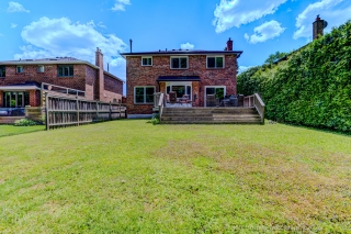42 Lanewood Dr, Aurora, ON L4G 4T8, Canada, ,  