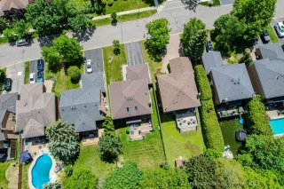 42 Lanewood Dr, Aurora, ON L4G 4T8, Canada, ,  