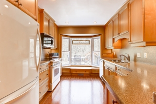 42 Lanewood Dr, Aurora, ON L4G 4T8, Canada, ,  