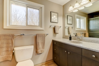 42 Lanewood Dr, Aurora, ON L4G 4T8, Canada, ,  