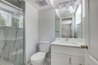 20 Haida Dr, Aurora, ON L4G 3C7, Canada, ,  