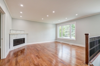 20 Haida Dr, Aurora, ON L4G 3C7, Canada, ,  