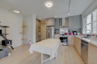 Unit 305-603 Regan Ave, Coquitlam, BC V3J 0K2, Canada, ,  