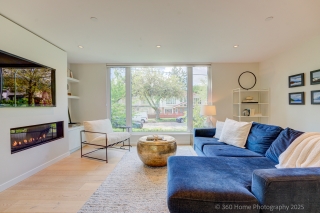 1043 E 16th Ave, Vancouver, BC V5T 2W2, Canada, ,  