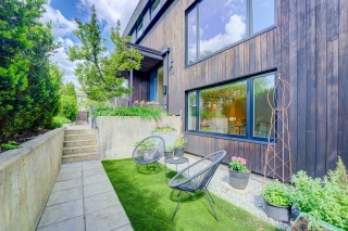 1043 E 16th Ave, Vancouver, BC V5T 2W2, Canada, ,  