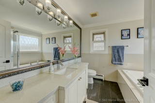 6629 127 A St, Surrey, BC V3W 1M7, Canada, ,  