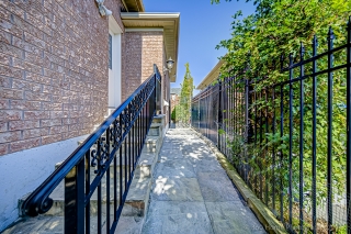 36 Louvre Cir, Brampton, ON L6P 1W2, Canada, ,  