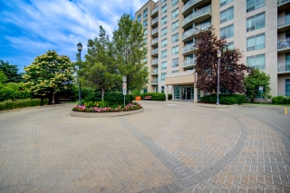 Unit 817-51 Baffin Ct, Richmond Hill, ON L4B 4P6, Canada, ,  