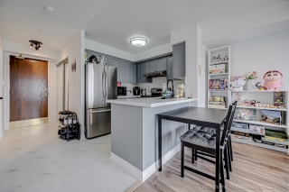 Unit 817-51 Baffin Ct, Richmond Hill, ON L4B 4P6, Canada, ,  