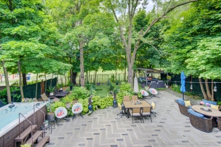 238 Renforth Dr, Etobicoke, ON M9C 2K9, Canada, ,  