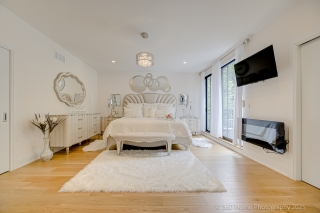 238 Renforth Dr, Etobicoke, ON M9C 2K9, Canada, ,  
