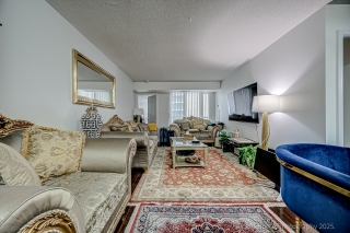 Unit 1706-225 Sherway Gardens Rd, Etobicoke, ON M9C 0A3, Canada, ,  