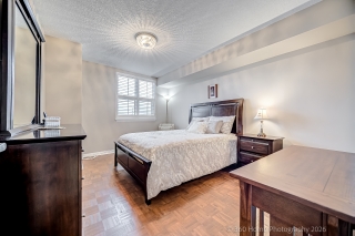 Unit 311-2500 Rutherford Rd, Concord, ON L4K 5N7, Canada, ,  