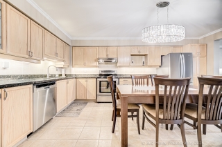 Unit 311-2500 Rutherford Rd, Concord, ON L4K 5N7, Canada, ,  