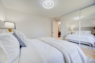 10 Holm Crescent, Thornhill, ON L3T 5J3, Canada, ,  