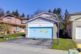 10 Holm Crescent, Thornhill, ON L3T 5J3, Canada, ,  