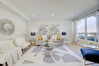 10 Holm Crescent, Thornhill, ON L3T 5J3, Canada, ,  