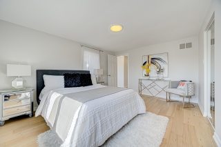 10 Holm Crescent, Thornhill, ON L3T 5J3, Canada, ,  