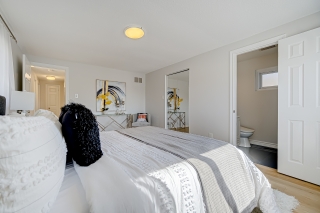 10 Holm Crescent, Thornhill, ON L3T 5J3, Canada, ,  