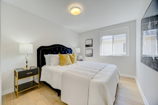 10 Holm Crescent, Thornhill, ON L3T 5J3, Canada, ,  