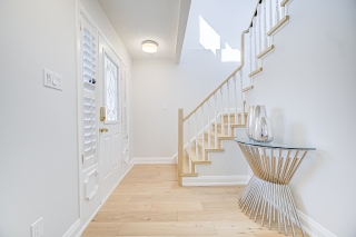 10 Holm Crescent, Thornhill, ON L3T 5J3, Canada, ,  