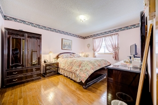 115 Glen Shields Ave, Concord, ON L4K 1S9, Canada, ,  