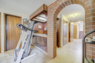 115 Glen Shields Ave, Concord, ON L4K 1S9, Canada, ,  