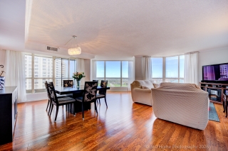Unit 1811-55 Kingsbridge Garden Cir unit 1811, Mississauga, ON L5R 1Y1, Canada, ,  