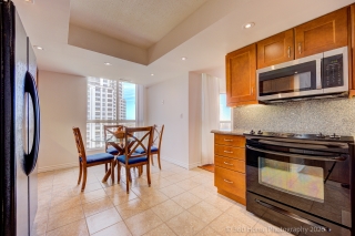 Unit 1811-55 Kingsbridge Garden Cir unit 1811, Mississauga, ON L5R 1Y1, Canada, ,  