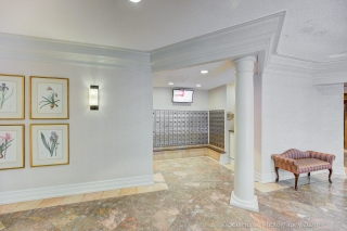 Unit 1811-55 Kingsbridge Garden Cir unit 1811, Mississauga, ON L5R 1Y1, Canada, ,  