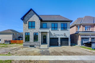 26 Valleywest Rd, Brampton, ON L6P 4R5, Canada, ,  