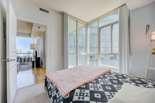 Unit 3004-220 Burnhamthorpe Rd W, Mississauga, ON L5B 4N4, Canada, ,  