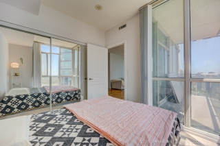 Unit 3004-220 Burnhamthorpe Rd W, Mississauga, ON L5B 4N4, Canada, ,  