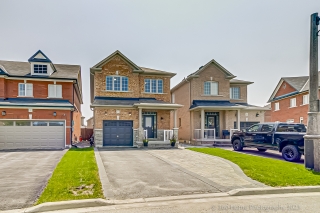 6 Robertdale Ct, Whitchurch-Stouffville, ON L4A 0Y5, Canada, ,  