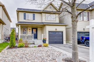 5 Donlevy Crescent, Whitby, ON L1R 0B9, Canada, ,  