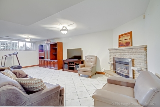 2 Romfield Dr, North York, ON M3J 1K1, Canada, ,  
