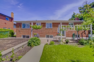 2 Romfield Dr, North York, ON M3J 1K1, Canada, ,  