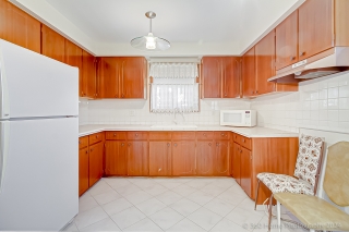 2 Romfield Dr, North York, ON M3J 1K1, Canada, ,  