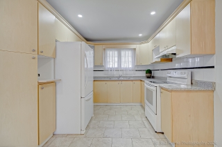 15 Littleleaf Dr, Scarborough, ON M1B 1Y6, Canada, ,  