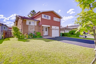 15 Littleleaf Dr, Scarborough, ON M1B 1Y6, Canada, ,  