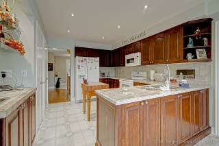483 Alex Doner Dr, Newmarket, ON L3X 1C3, Canada, ,  