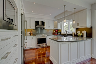 134 Huntington Park Dr, Thornhill, ON L3T 7C6, Canada, ,  