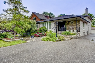 192 Shaver Ave N, Toronto, ON M9B 4P1, Canada, ,  