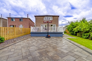 2 Harness Cir, Markham, ON L3S 1X3, Canada, ,  