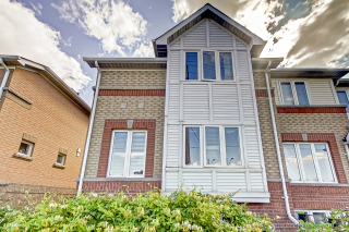 97 Carrera Blvd, Scarborough, ON M1P 5C4, Canada, ,  