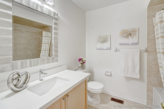 35 Levellands Crescent, Richmond Hill, ON L4B 0A5, Canada, ,  